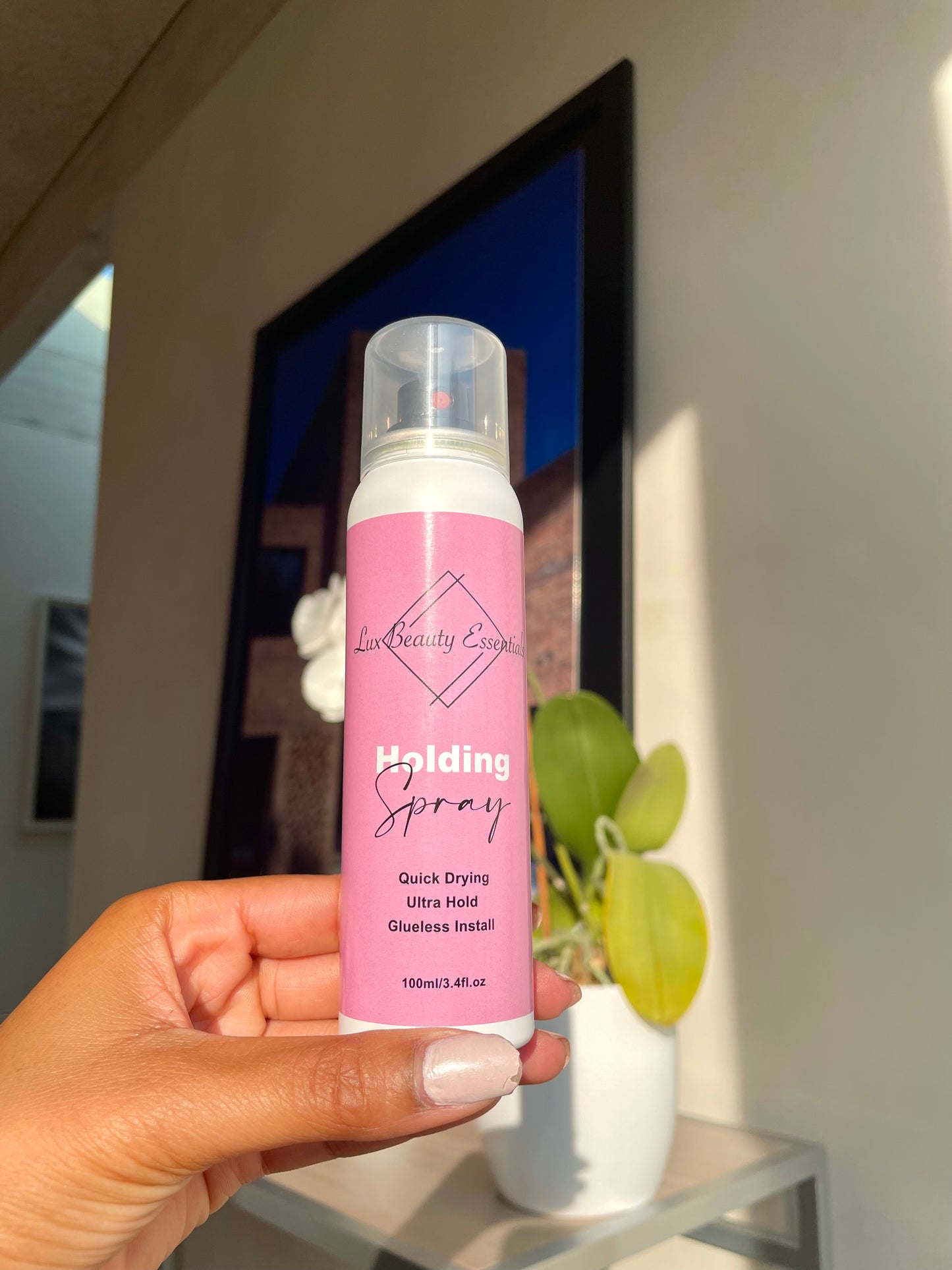Lux Holding Spray